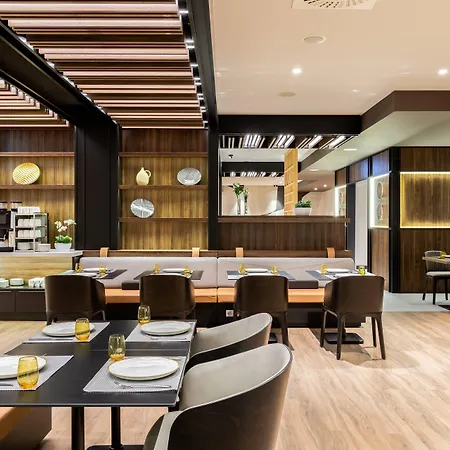 Ac By Marriott Old Town Отель Братислава
