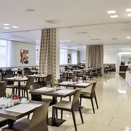 Ac By Marriott Old Town Hotel 4*