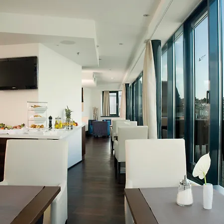 Ac By Marriott Old Town Hotel 4*