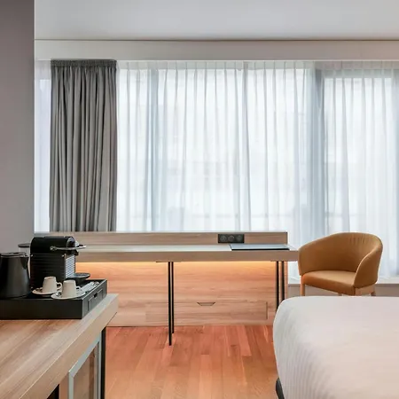 Ac By Marriott Old Town 4* Братислава