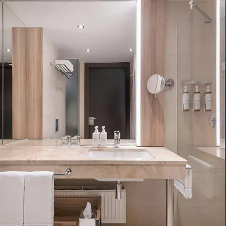Ac By Marriott Old Town 4*