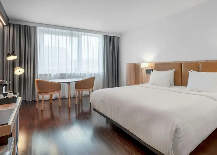 Ac By Marriott Old Town 布拉迪斯拉发