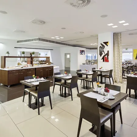 Ac By Marriott Old Town 4*